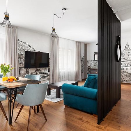 Peak Aparthotel - Old Town - By Cityhost Braşov Eksteriør bilde
